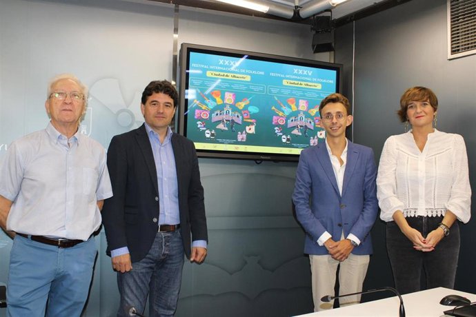 Presentación del XXXV Festival Internacional de Folklore 'Ciudad de Albacete'