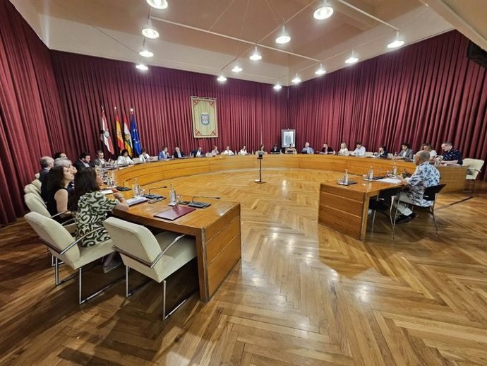 Archivo - Pleno del Ayuntamiento de Logroño del mes de julio de 2023