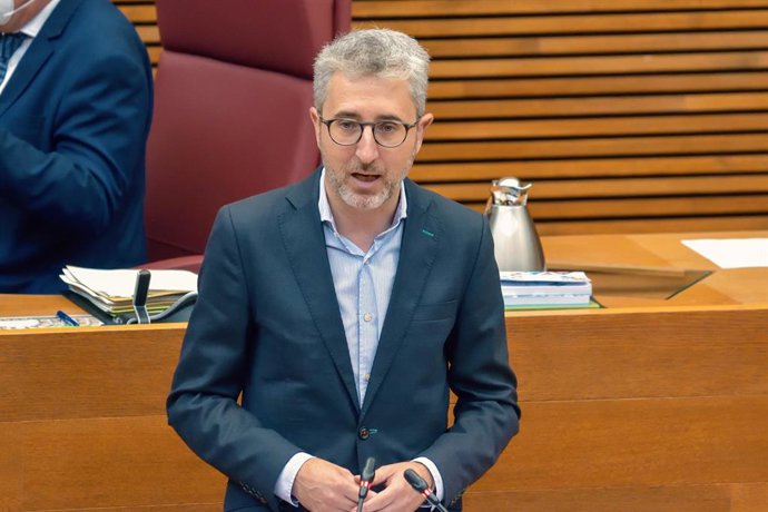 Archivo - Arxiu - El portaveu adjunt del PSPV en les Corts, Arcadi España, en imatge d'arxiu