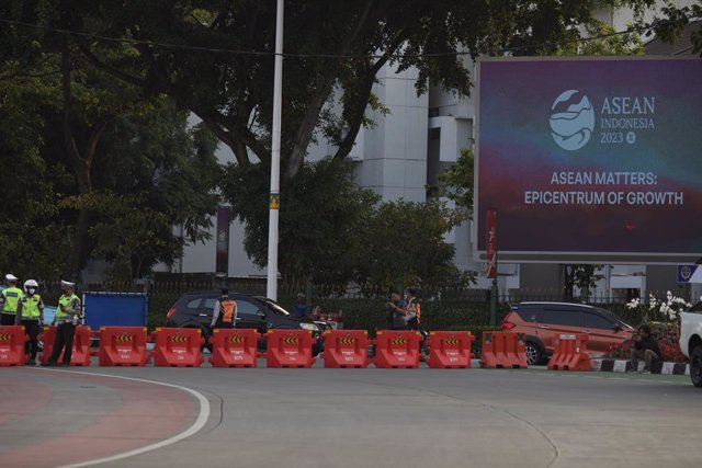 Imagen de archivo de una lona de la celebración de la cumbre de la ASEAN en Indonesia.