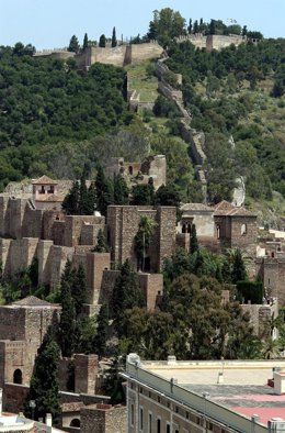 Archivo - Vista aérea de La Alcazaba de Málaga