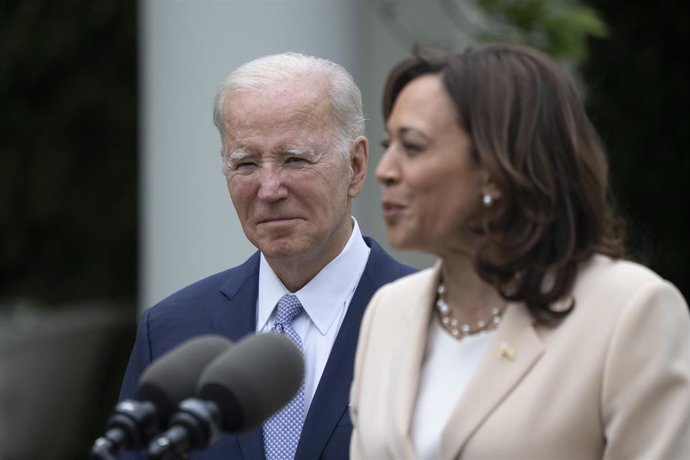 Archivo - El presidente de Estados Unidos, Joe Biden, junto con la vicepresidenta del país, Kamala Harris