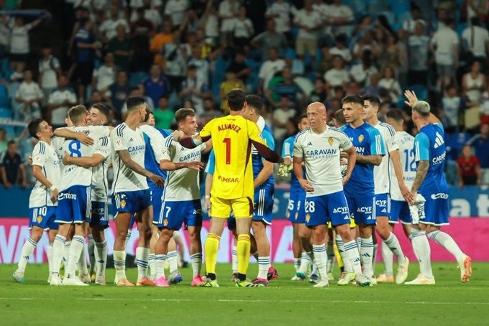 El líder Zaragoza mide la ambición del Eldense.