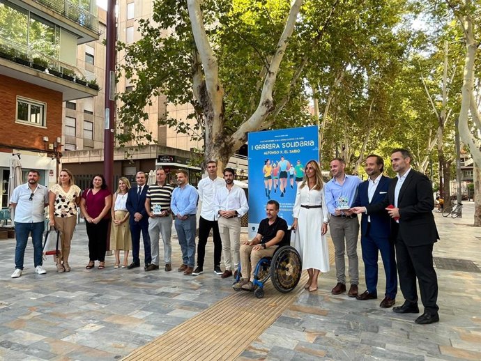 Presentación de la I Carrera Solidaria Alfonso X de la Feria de Murcia