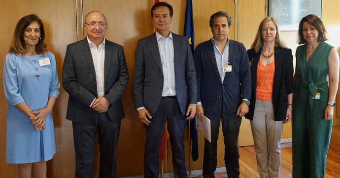 El Grupo Diagonal se ha reunido este jueves con el secretario general de Industria y Pyme del Gobierno español, Francisco Blanco