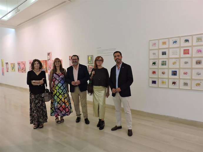 Exposición Tres Patas Para Una Mesa, En La Casa De La Provincia De La Diputación De Sevilla