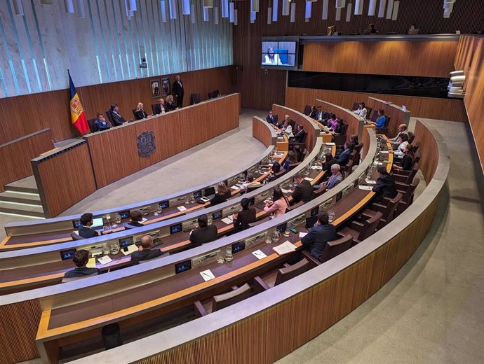 Inici d'una sessió del Consell General a Andorra