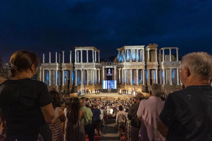 Gala de entrega de las Medallas de Extremadura, en el Teatro Romano de Mérida.
