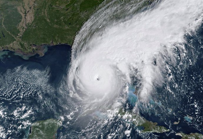 Archivo - September 28, 2022, NASA EOSDIS, EARTH ORBIT: View of Hurricane Ian as the eye wall comes ashore at Fort Meyers Florida on the west coast of Florida as a Category 4 dangerous storm as seen from the NASA EOSDIS satellite, September 28, 2022 in 
