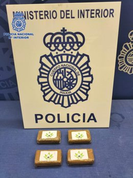Detenido un joven con 400 gramos de hachís tras intentar esquivar un control policial