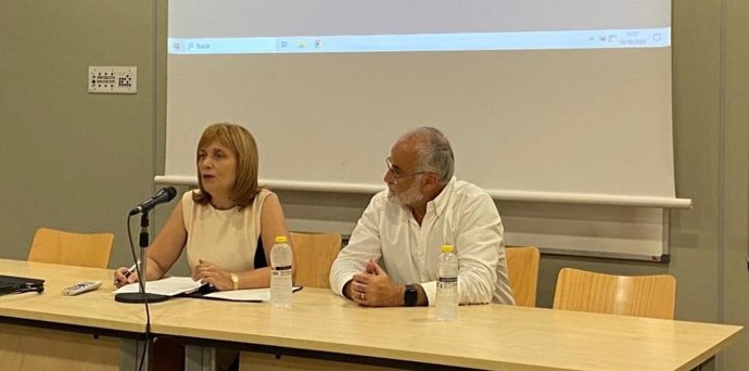 La directora general de Salud Pública del Gobierno de Aragón, Nuria Gayán, inaugura II Jornadas Aragonesas de Prevención del Suicidio Afrontando el suicidio en el siglo XXI: Estrategias de Prevención, con el Lugarteniente del Justicia, Javier Hernández