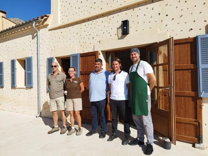 El vicepresidente segundo y conseller de Medio Ambiente del Consell de Mallorca, Pedro Bestard, junto al director insular de Medio Ambiente, Luis Rubí.