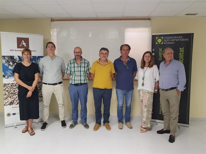 El conseller de Agricultura, Pesca y Medio Natural, Joan Simonet, en la Jornada Tcnica d'Ametller en Binissalem