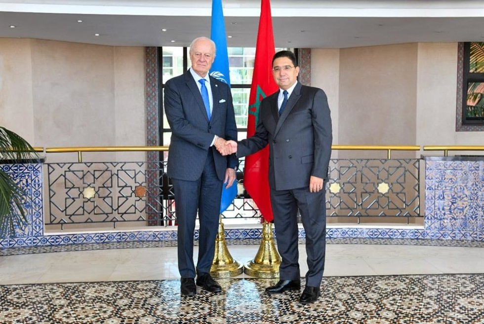 El ministro de Exteriores de Marruecos, Nasser Burita, recibe en Rabat al enviado de la ONU para el Sáhara Occidental, Staffan de Mistura