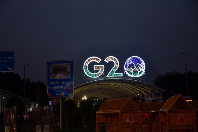 Logotipo del G20 en Nueva Delhi, India