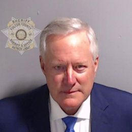 Fotografía policial del exjefe de gabinete de la Casa Blanca, Mark Meadows