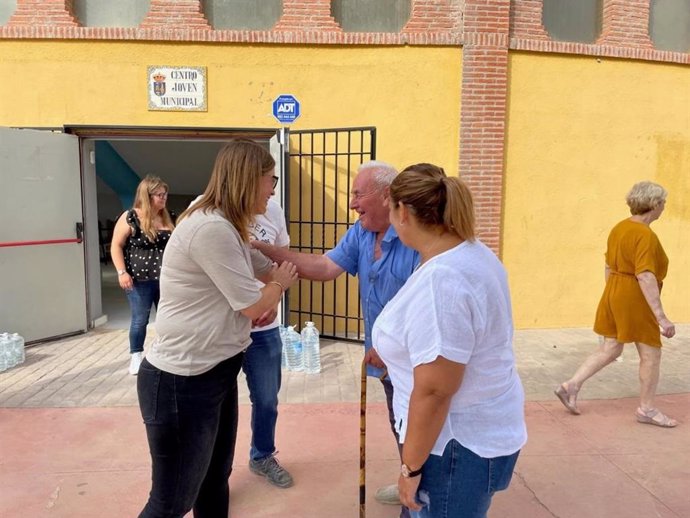 La portavoz del Ejecutivo autonómico, Esther Padilla, visita Casarrubios del Monte.