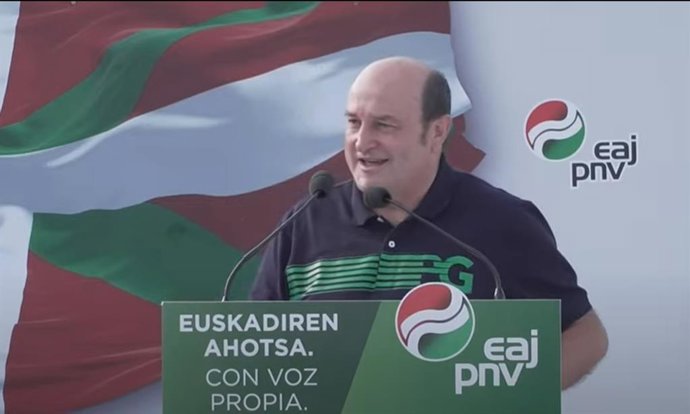 Archivo - Andoni Ortuza, presidente del EBB del PNV