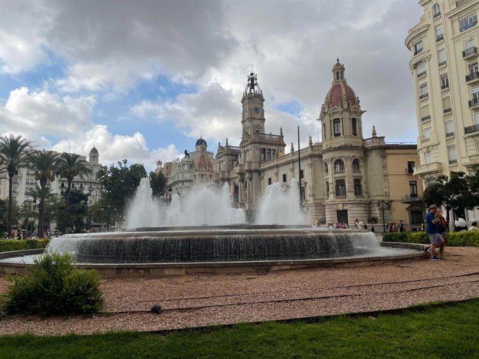 El Ayuntamiento renovará las fuentes ornamententales para mejorar su eficiencia y que sea reclamo turístico