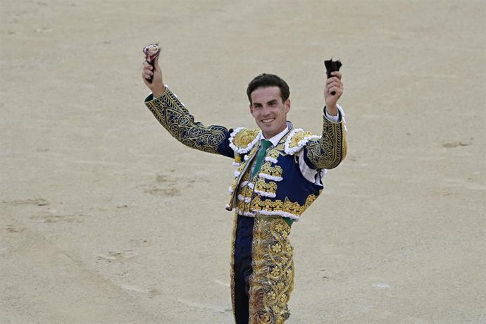 Archivo - Fernando Adrián en la plaza de toros de Las Ventas para la tradicional corrida de la Beneficencia de la Feria de San Isidro a 17 de Junio de 2023 en Madrid (España).
