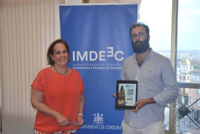 La asociación de hospedaje Aehcor organiza tres jornadas para analizar las necesidades del modelo turístico local