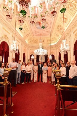 Minuto de silencio en el Ayuntamiento de Cádiz en solidaridad con Marruecos
