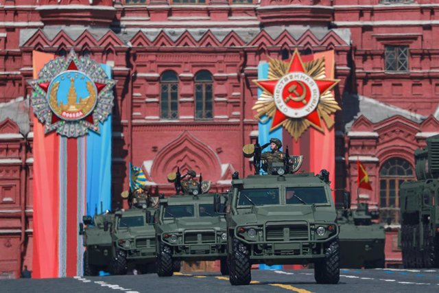 Archivo - Desfile militar en la capital de Rusia, Moscú, en mayo de 2023 con motivo de los actos del Día de la Victoria 