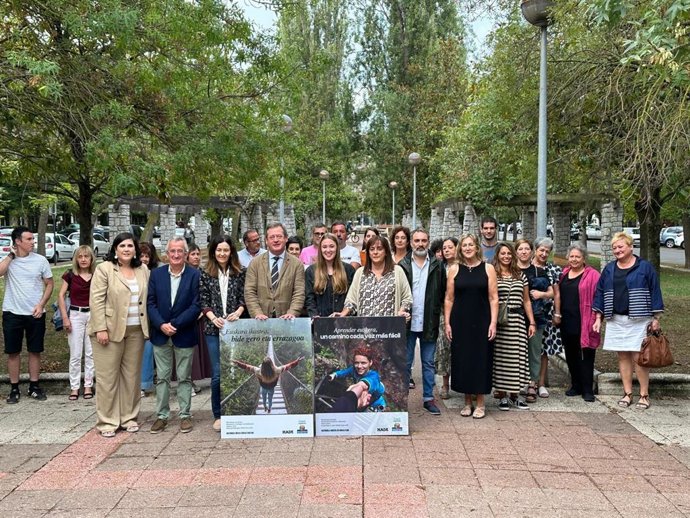 El consejero de Cultura y Política Lingüística, Bingen Zupiria, ha presentado este lunes, en Vitoria-Gasteiz, la campaña de matriculación de euskaltegis