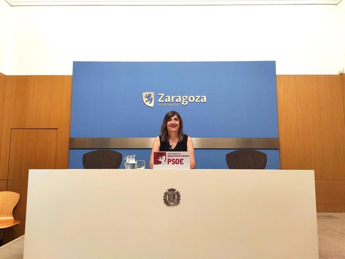 La portavoz del grupo municipal del PSOE, Lola Ranera.