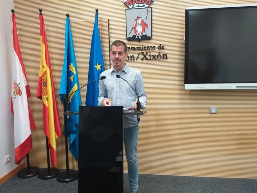 Javier Suárez Llana, portavoz IU - Más País - IAS en el Ayuntamiento de Gijón.