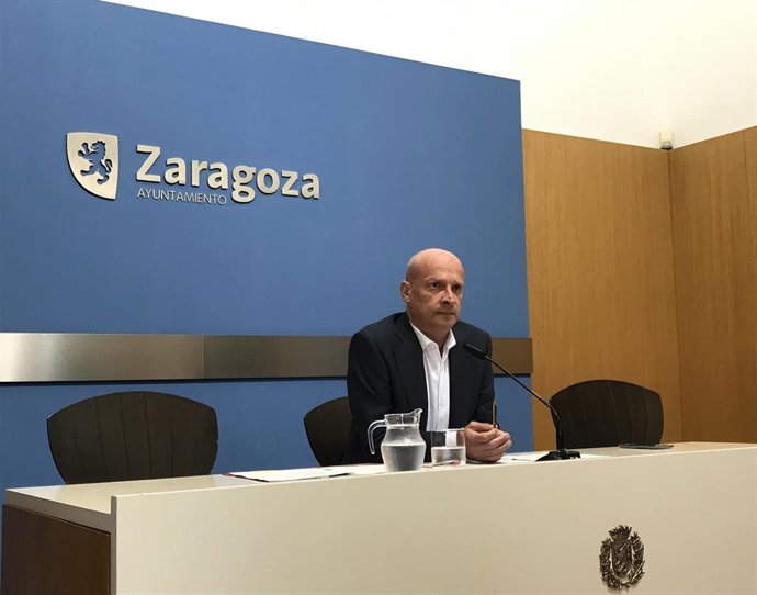 El consejero municipal de Economía, Transformación Digital y Transparencia del Ayuntamiento de Zaragoza, Carlos Gimeno,