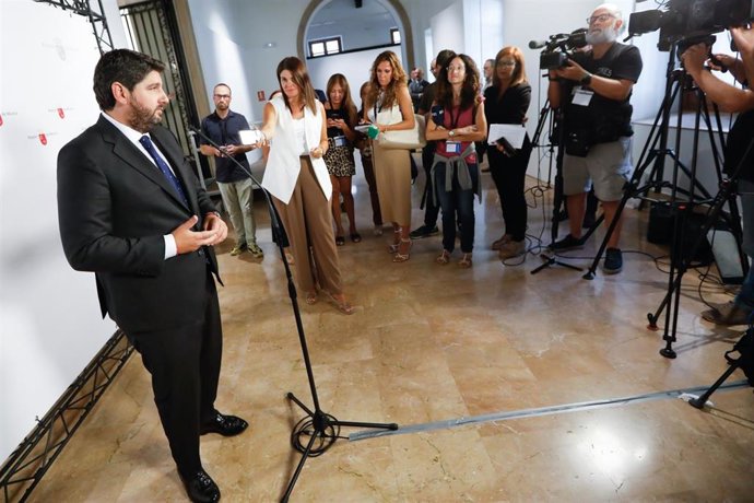 Fernando López Miras tras su toma de posesión como presidente de la Región de Murcia