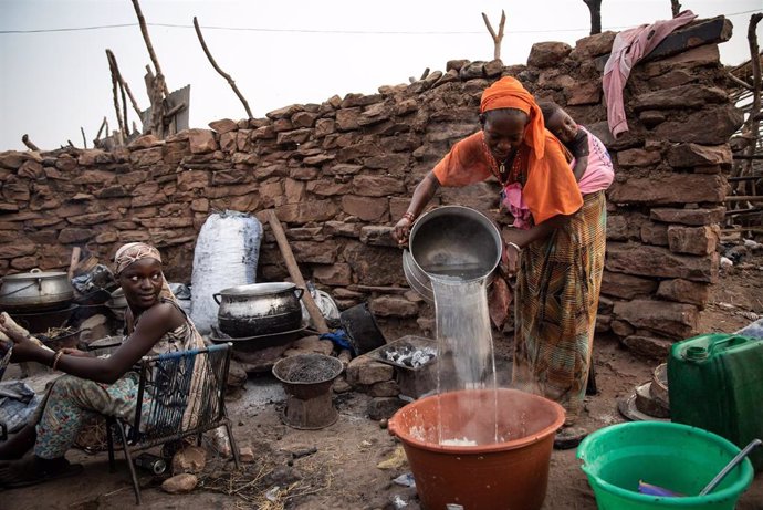 Archivo - Campamento de desplazados en el distrito de Bamako, en Malí