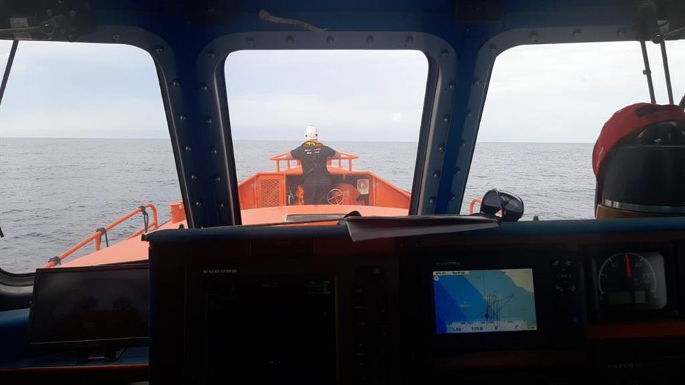 Imagen de la búsqueda de Salvamento Marítimo a una mujer que cayó al mar en Alicante.