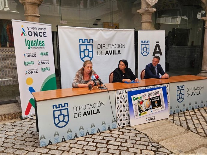 Presentación del  cupón de la ONCE.