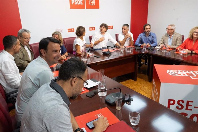 Reunión en Bilbao de la Comisión Ejecutiva del PSE  y el grupo parlamentario Socialistas Vascos-Euskal Sozialistak