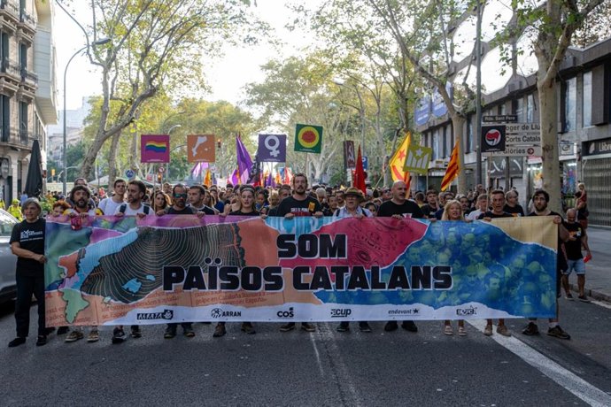 Capalera de la manifestació