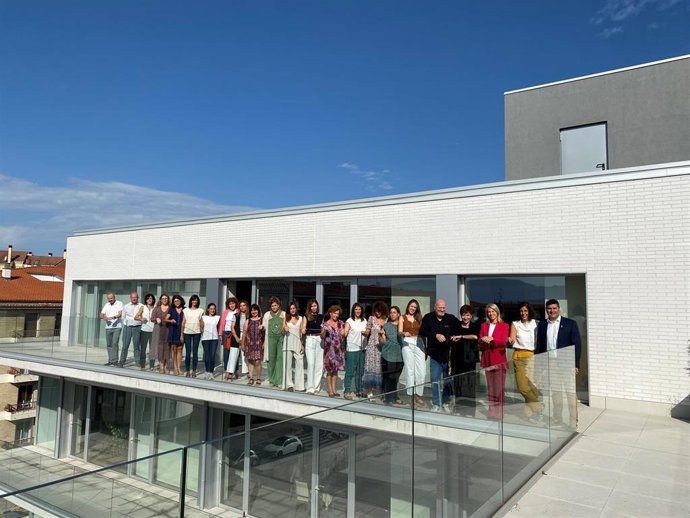 Miembros de Gobierno de Navarra y CEIN en la visita al proyecto Nutri+.