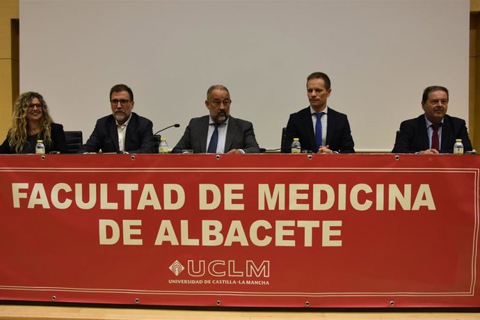 Bienvenida al grado de psicología en Albacete.