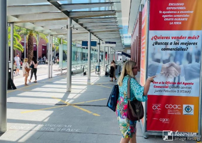 Mini oficina de agentes comerciales