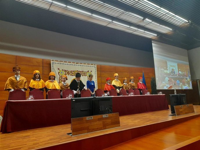 Imagen del acto de apertura del curso académico 2023-2024 de la UPNA