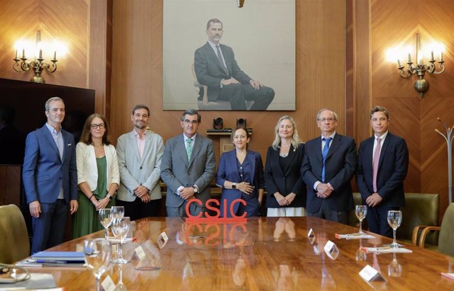 Firma del acuerdo entre la Fundación de Investigación de HM Hospitales y el CSIC