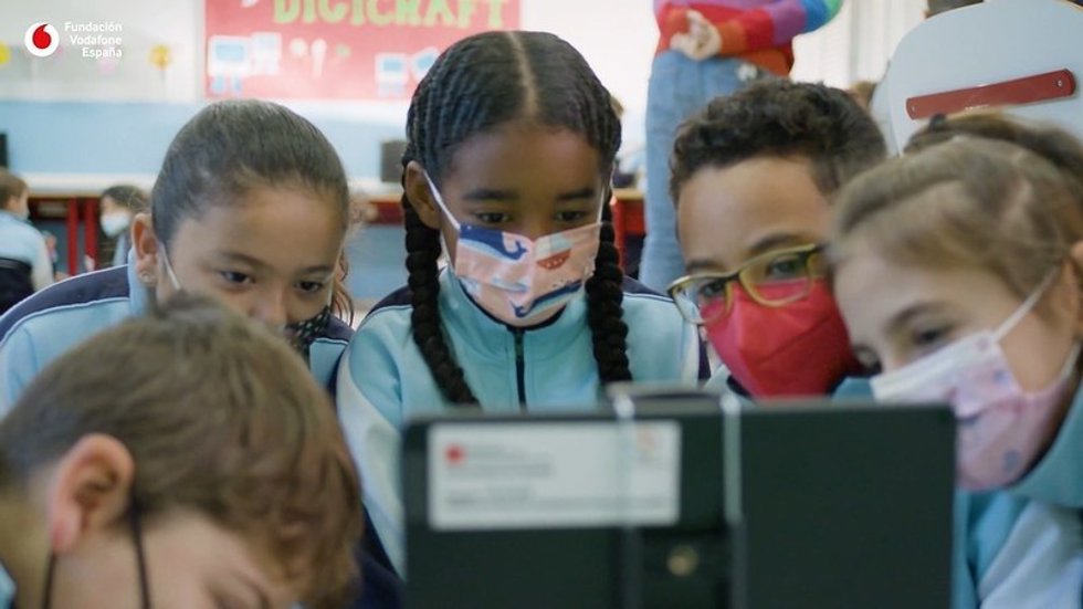 Archivo - "Digicraft" es el programa educativo de la Fundación Vodafone España que potencia la formación en competencias digitales de niñas y niños de Primaria y sus docentes.