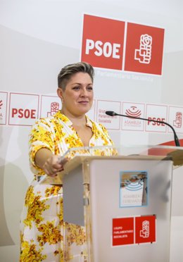 La portavoz del Grupo Socialista en la Asamblea de Extremadura, Soraya Vega, en rueda de prensa tras la Junta de Portavoces
