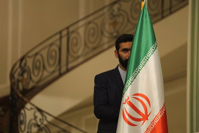 Archivo - Una bandera iraní (Archivo)