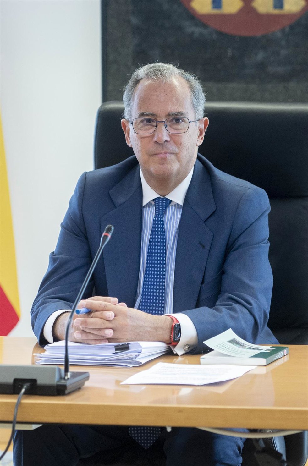 Archivo - El presidente de la Asamblea de Madrid, Enrique Ossorio, 