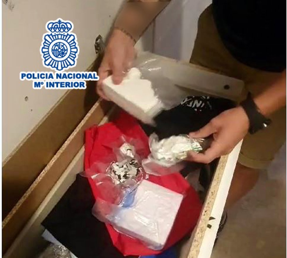 Nota De Prensa La Policía Nacional Ha Culminado Dos Operaciones Policiales Simultáneas Contra El Tráfico De Drogas Con La Realización De Cinco Registros Y La Detención De Seis Personas