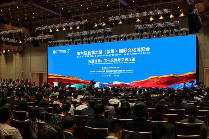 The sixth Silk Road (Dunhuang) International Cultural Expo kicked off on September 6 in northwest China's Gansu Province. The two-day event has attracted over 1,200 guests from more than 50 countries, regions and international organizations, according t