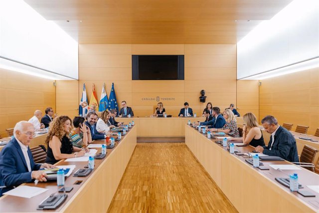 Reunión del Consejo de Gobierno del Cabildo de Tenerife