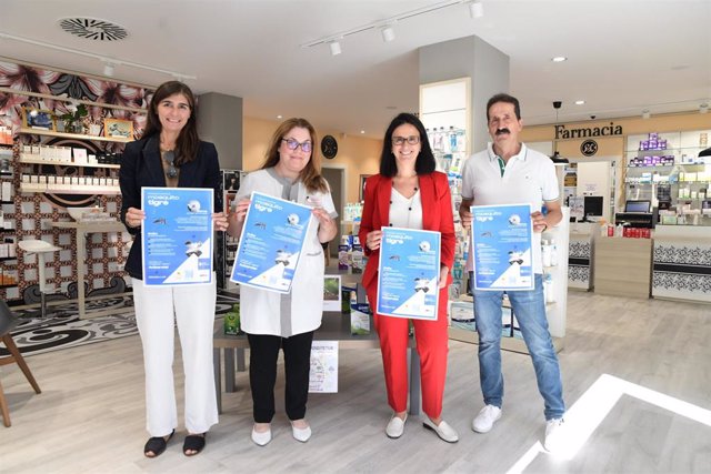 Sanidade y los farmacéuticos de Pontevedra inician una campaña sobre la prevención y control del mosquito tigre